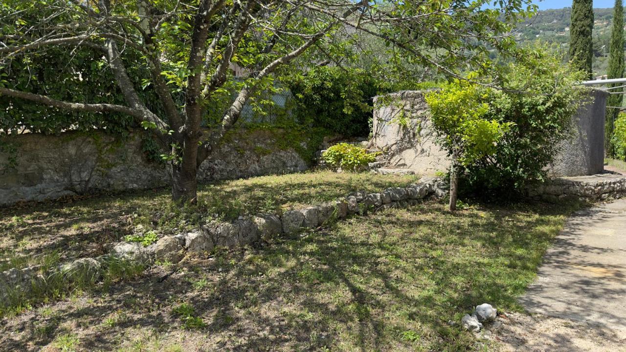 Villa Entiere Au Calme Dans Village Provencal Peymeinade 外观 照片