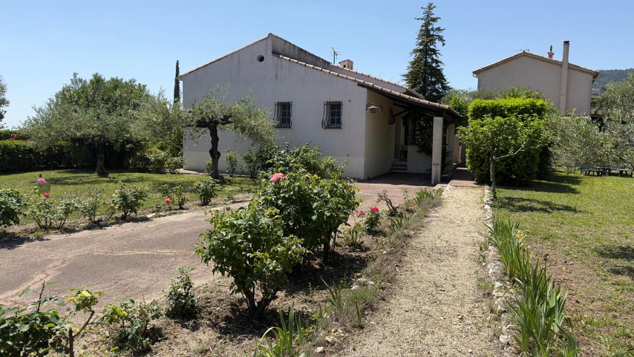 Villa Entiere Au Calme Dans Village Provencal Peymeinade 外观 照片